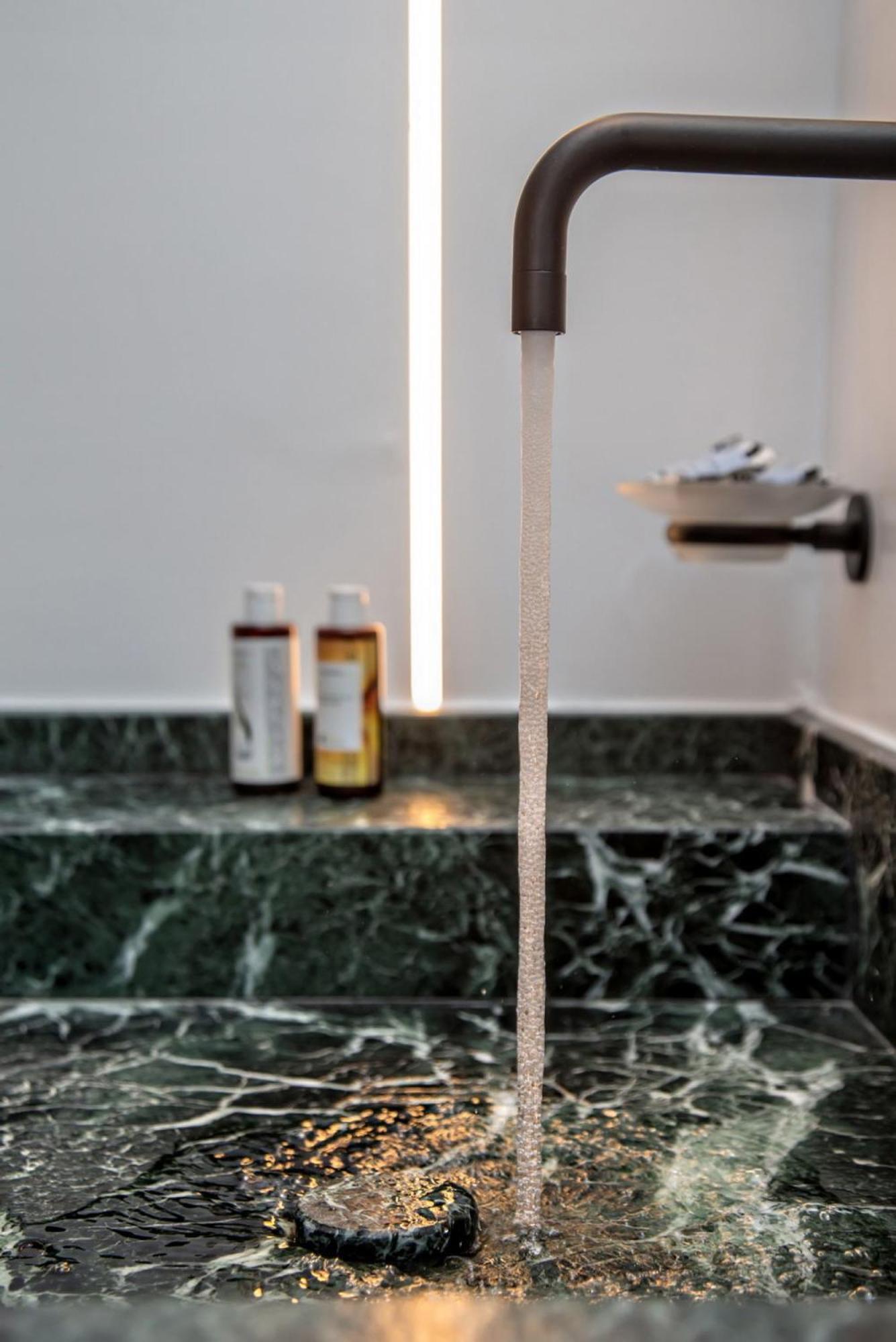 Levantes Luxury Suites II Tínos 외부 사진